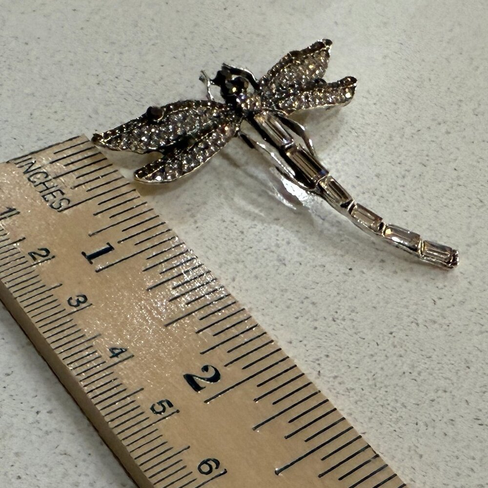 Sparkly Dragonfly Brooch NWOT - Picture 5 of 6